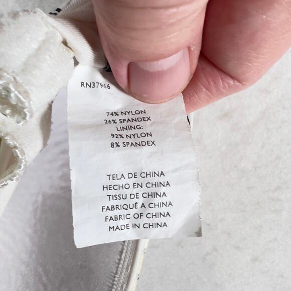 Jantzen Halter Swim Top Woman's 16 Japanese Floral Padded Bra Spandex Stretch - Picture 15 of 16